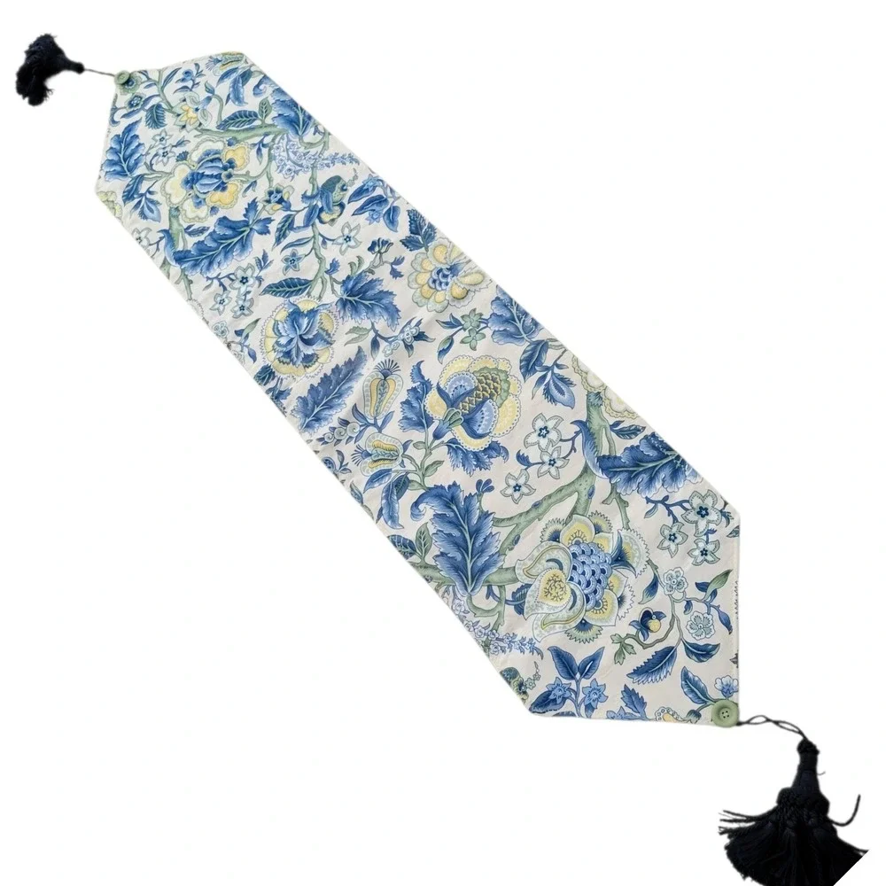 The Unbranded Brand handmade decorative